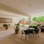 The Turquoise Escape At Sabbia B402