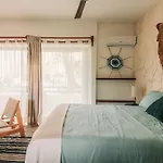 Beautiful Loft Near The Beach