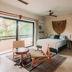 Beautiful Loft Near The Beach