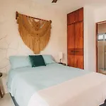 Beautiful Loft Near The Beach