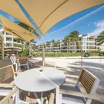 Infinity Pool And Private Beach Club - Luxury Complex The Elements Condos - Gh8