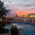 2 Bedroom Condo At Ipana Condos - Pool - Gym - Business Center - Indigo