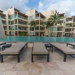 Ocean View Condo - 2 Bedrooms - At The Elements Condos - Castillo De Arena