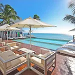 Luxury 3 Bedroom Condo - Beachfront Complex At Mareazul - Buena Vida