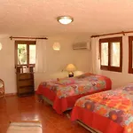 Casa Paloma Blanca