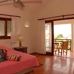 Casa Paloma Blanca