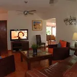 Casa Paloma Blanca
