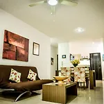 B&B Pelicanos