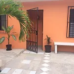 Maya Vacanze Casa Naranja