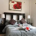 Lilas Del Mar Apartments