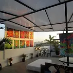 Izsla Hostel Playa Del Carmen