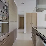 Condo Maxim E 305 Condo