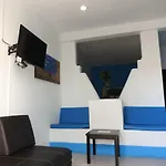 Easy Hotel
