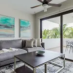 Condo Jade E 304 Condo