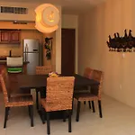 Luna Maya Condo Free Access To Beach Club