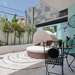 Luxury 1 Bedroom With Private Garden & Pool - Zen Paradise