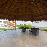 Apartamento Gema Turquesa En Privada Con Seguridad Y Familiar
