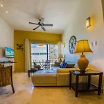 Oceanview La Vista 6 In Playa Del Carmen