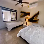 El Faro 304 Coral 3 Bdr Penthouse