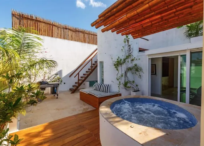 Canoeing Penthouse 3B At Downtown Playa Del Carmen