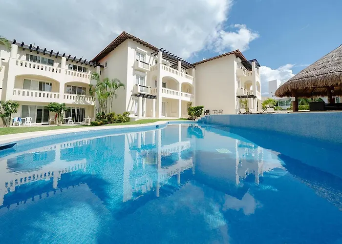 Condo Sol 6 - 3 Bedroom Condo Only 1 Block From Coco Beach - At Luna Maya Condos