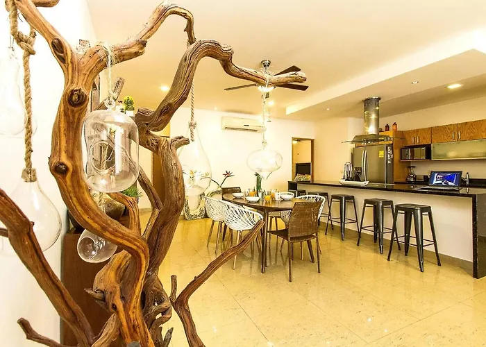 Breathtaking 2 Bedroom, Private Terrace Bbq