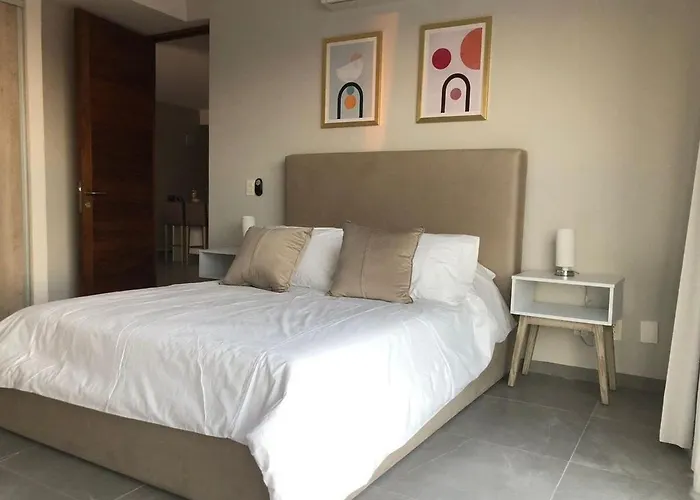 Incredible Apartment 8 Pax Near The Top Beach