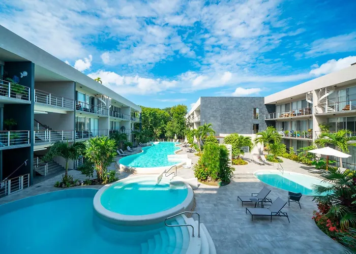 Luxury 2 Bedroom Condo With Pool - At Playacar II Bamoa