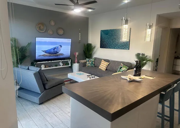 Chic Space, Private Balcony, Roof Pool, Good Wifi