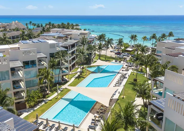 Infinity Pool And Private Beach Club - Luxury Complex The Elements Condos - Gh8