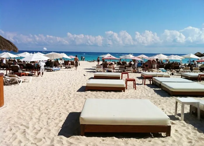 Pelicanos Condominium By Chezplaya