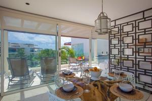 Elements 214 2 Bedroom By Redawning 3*
