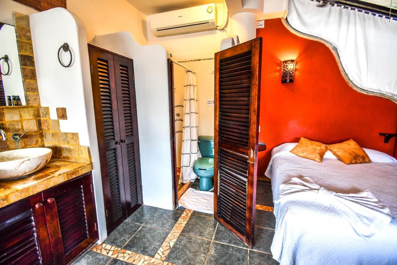 Casa Freud Aparthotel *