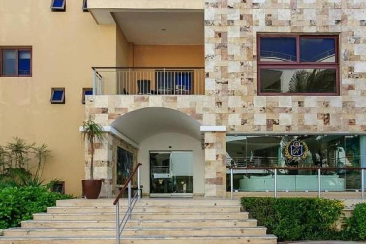 El Faro 301 Coral Apartment