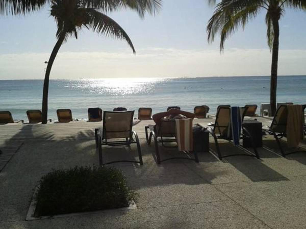 El Faro 104 Reef Apartment