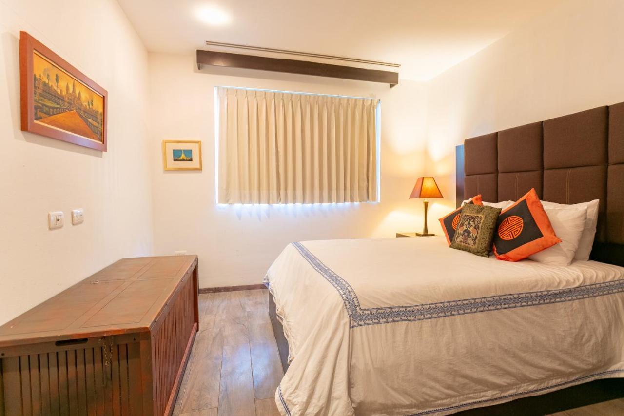 Pueblito Escondido By Hola And Land *