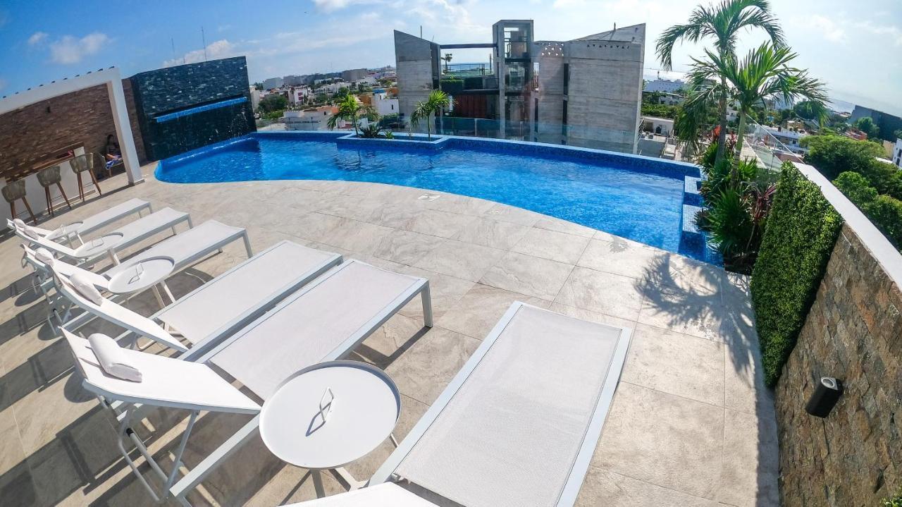 Menesse Midtown Studio *