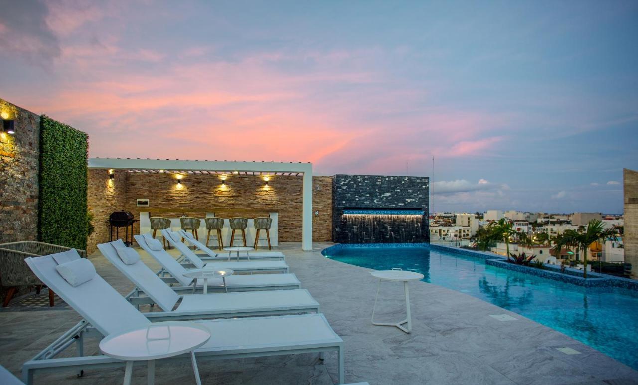 Menesse Midtown Studio
