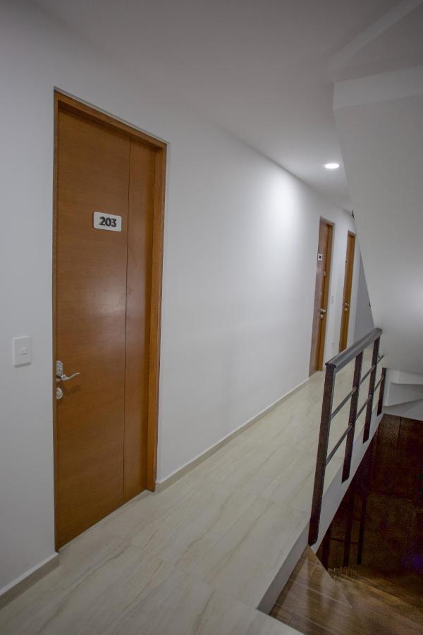 Menesse Midtown Studio *
