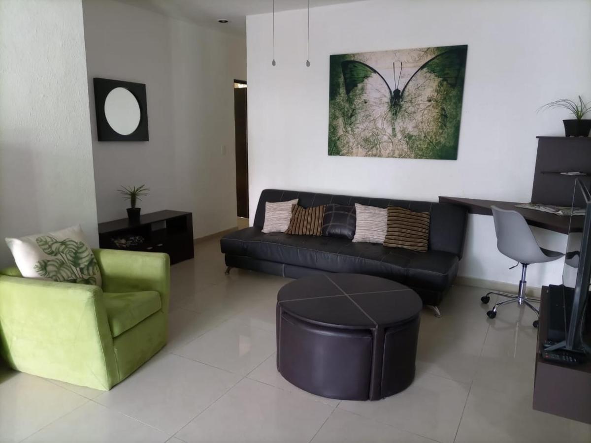 Poolside Tranquil In Apartamento Playa del Carmen