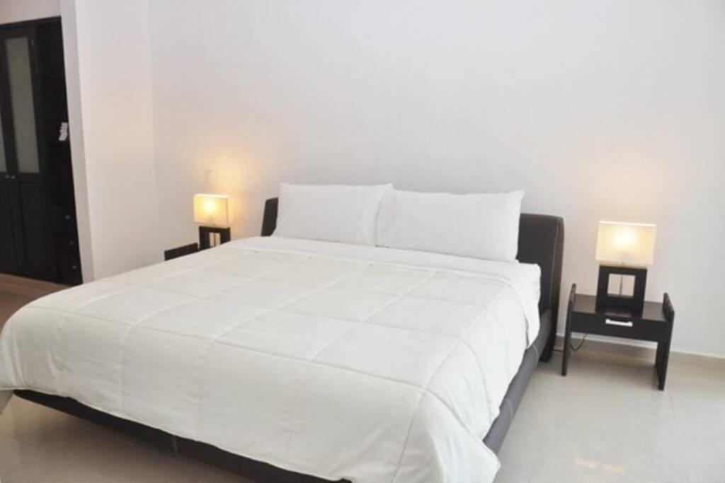 Apartamento Poolside Tranquil In *