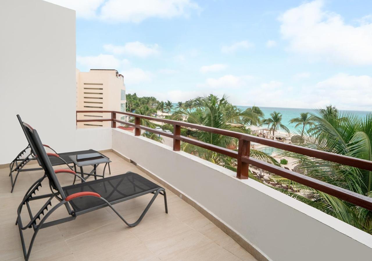 Beachfront Penthouse With 3 Bedrooms & Ocean View - Nubes Holiday home Playa del Carmen