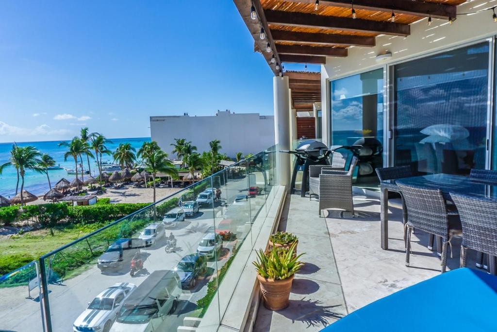 Elements Penthouse 24 Apartment *