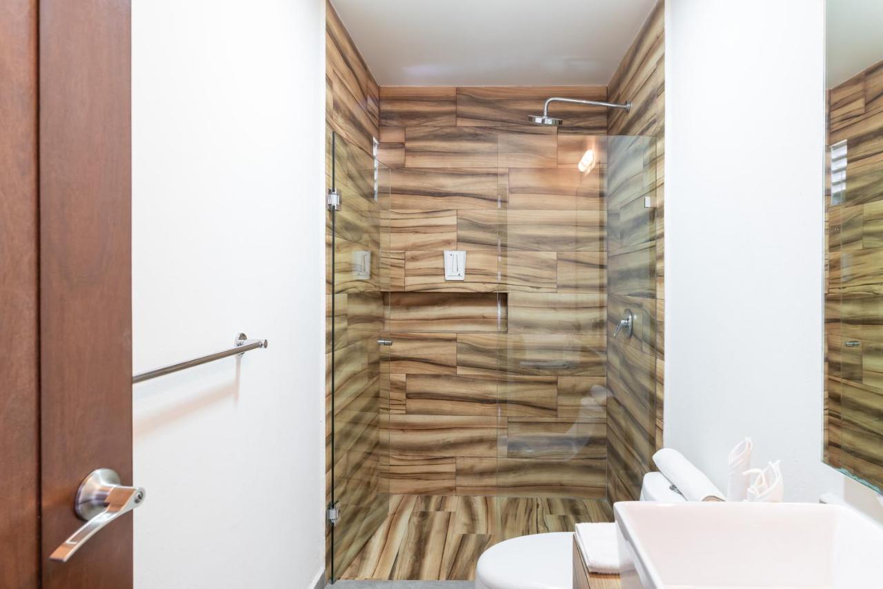 Playa 4020 With Rooftop Pool Near 5th And Beach Apartment Playa del Carmen
