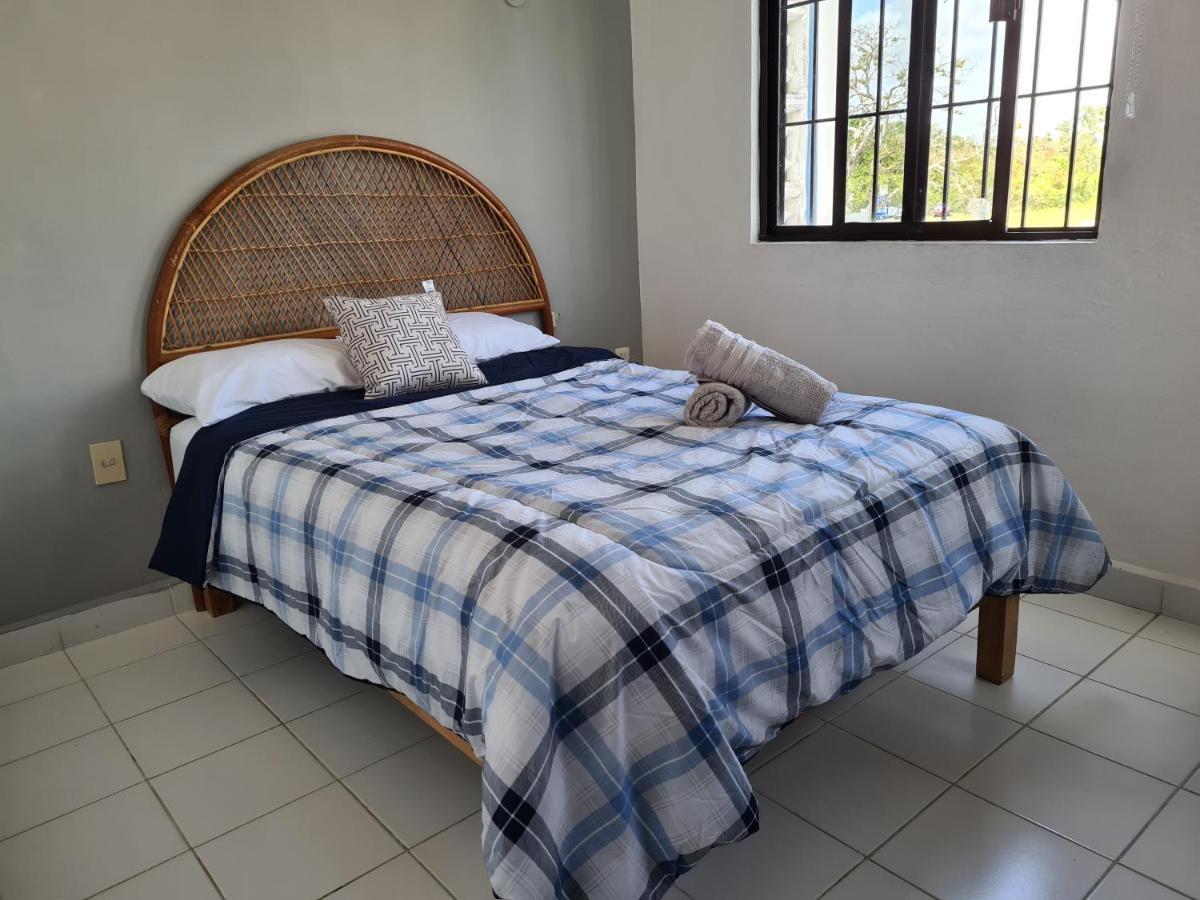 Ubicacion Inmejorable A Pasos De Playacar Beach Y 5ta Av Apartment *