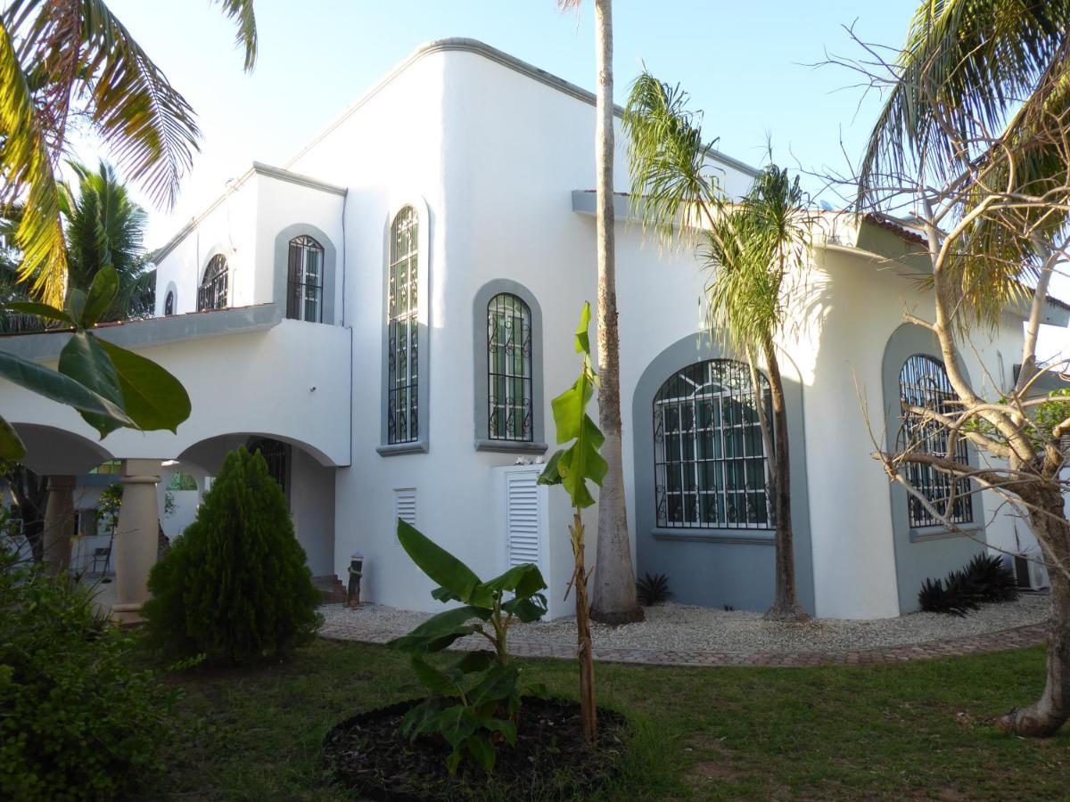 Apartahotel Claro De Luna Playa del Carmen