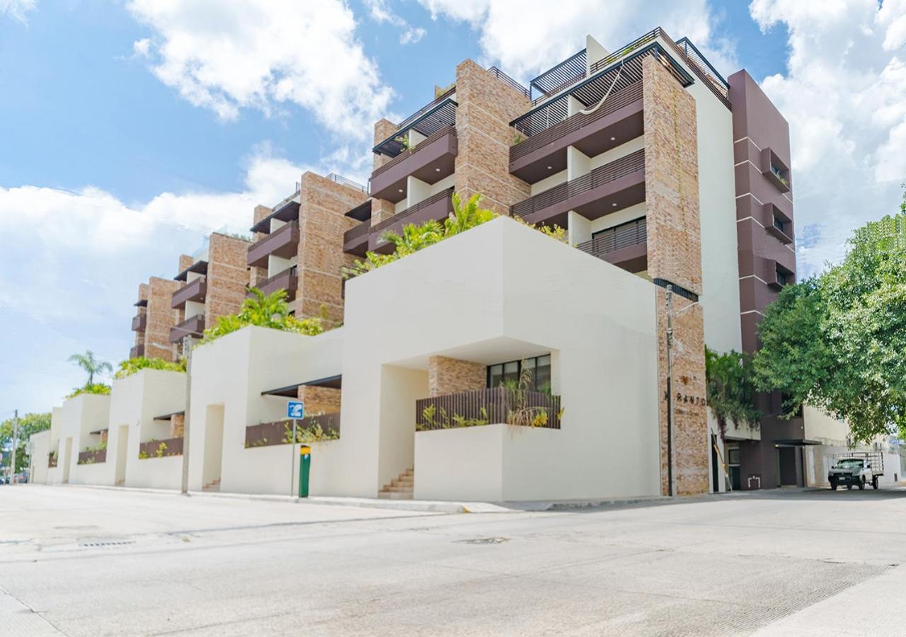 Oasis - Downtown - At Veranto Apartment *
