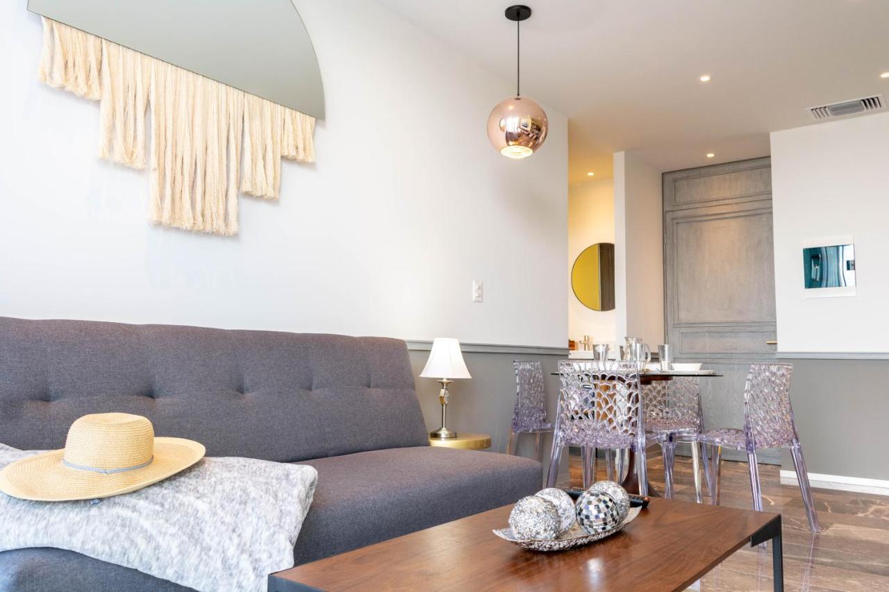 Apartment Singular By Stella *