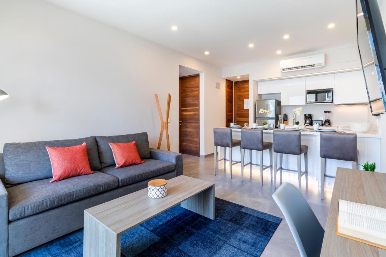 Spacious And Luxurious 2 Bedroom Wih View And Private Balcony. Apartment