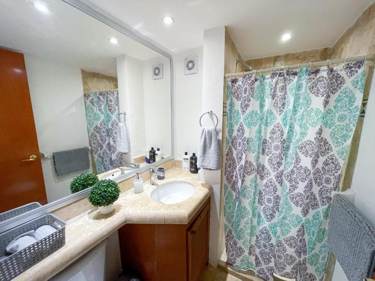 Simply Comfort Bright & Spacious 2br 2ba In Centro Pdc Apartment *